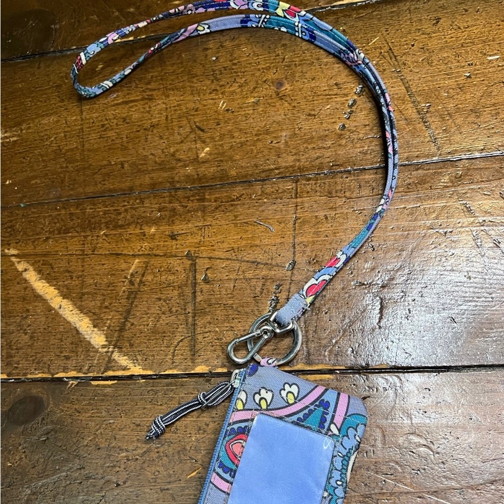 Vera Bradley Zip ID & Lanyard set in Kona Paisley Lighten Up - Picture 3 of 6